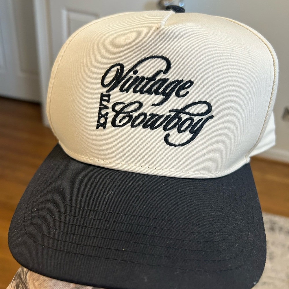 Vintage Cowboy Cap in Black and Cream